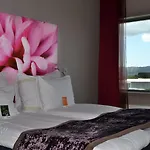 Clarion Airport Otel