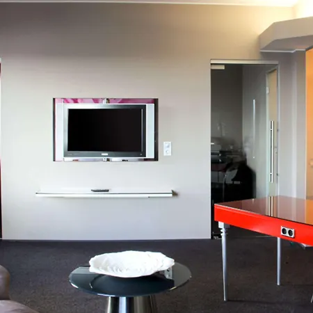 Clarion Airport Hotell 4*