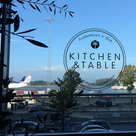 Clarion Airport Отель 4*